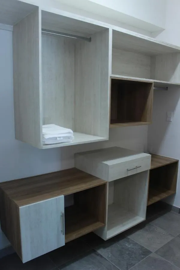 K'Eri Inn Hotel & Hostal Гвадалахара