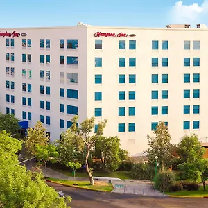 Hotel Hampton By Hilton Guadalajara/expo